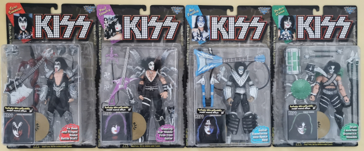 2 Signatures Network 2002 Kiss Band Plush Toy Doll Gene Simmons